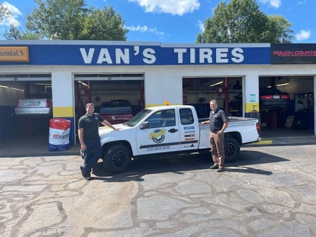 Van's auto service online