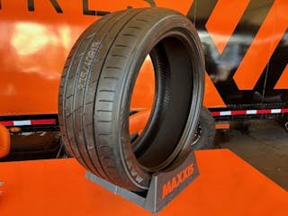 Maxxis_EVTire