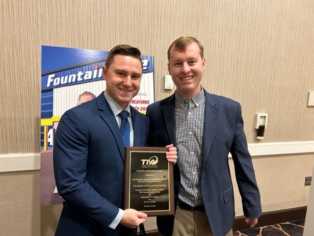 1672944195536 Alexroy