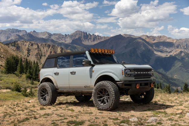 1672944238972 Lttoyobronco