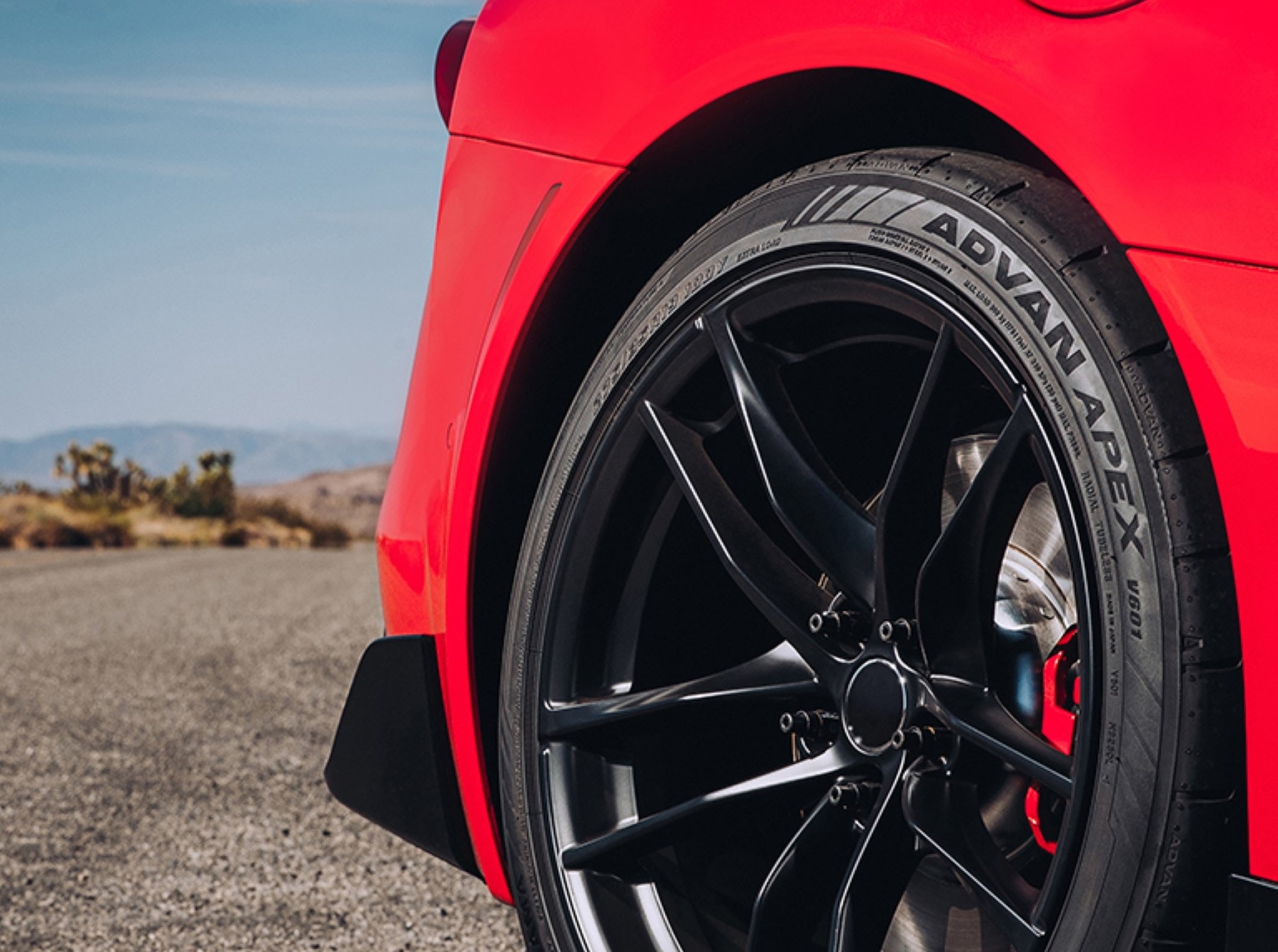 1672944302931 Yokohamatireadvanapexonasupra