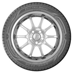 1672944852698 2022 0476 Ev Tire 215 50r17 Sideview2 1672944852698 2022 0476 Ev Tire 215 50r17 Sideview2