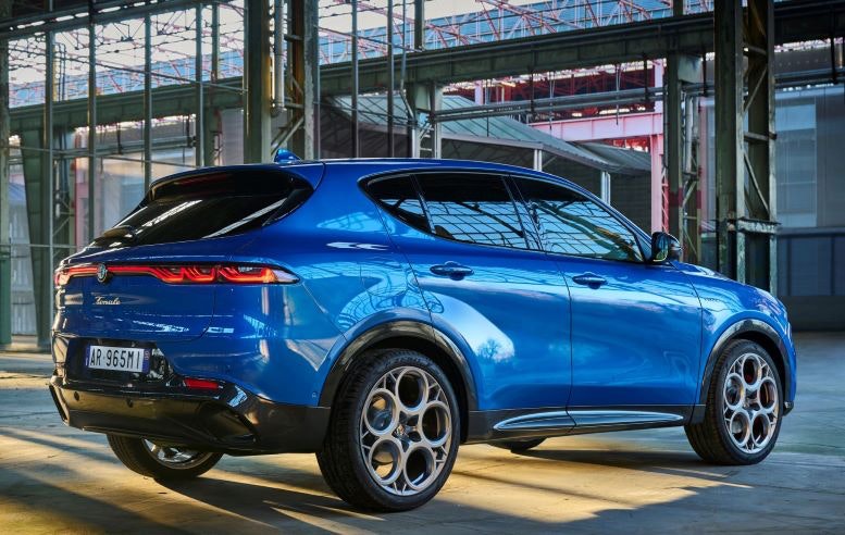 1672950100766 Alfaromeotonalepirelli2