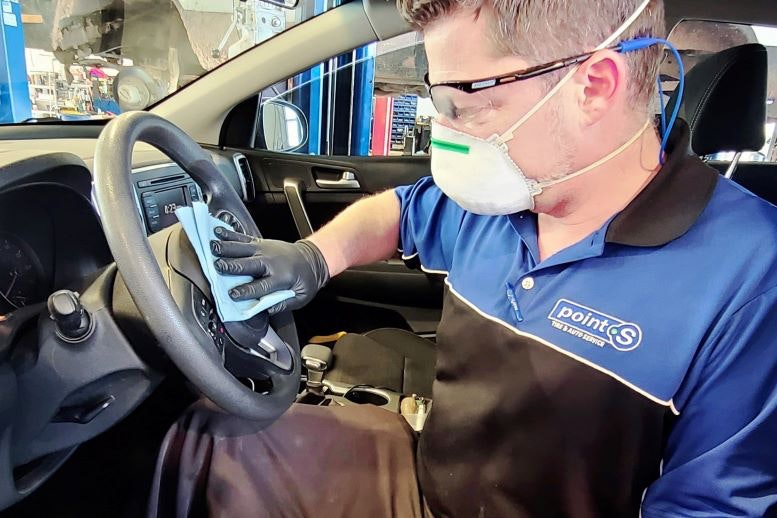 1672951847552 Covid19wipingsteeringwheel