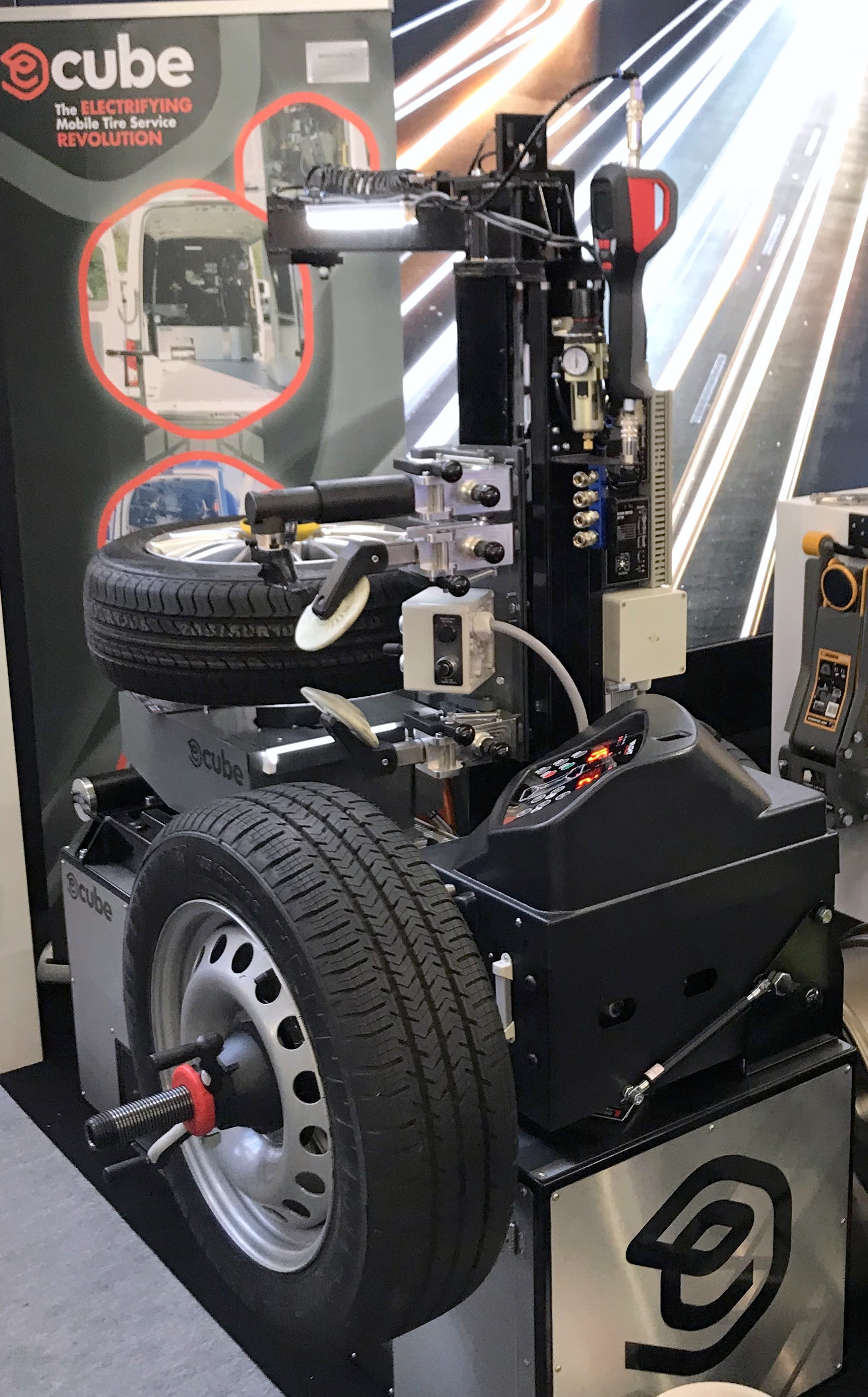 1673018229213 Ecubeshot1usa2