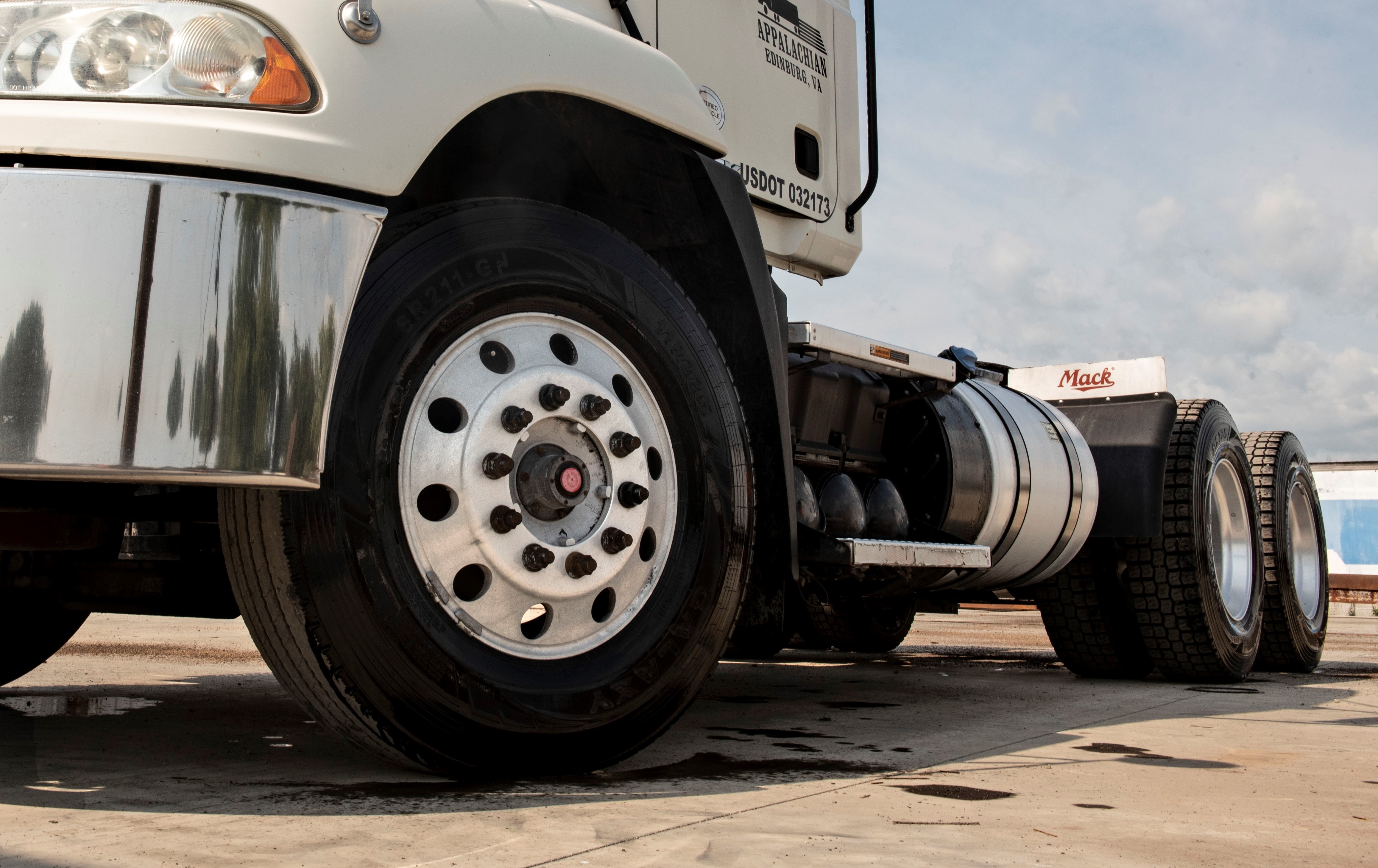 1673018292900 Galaxywebart