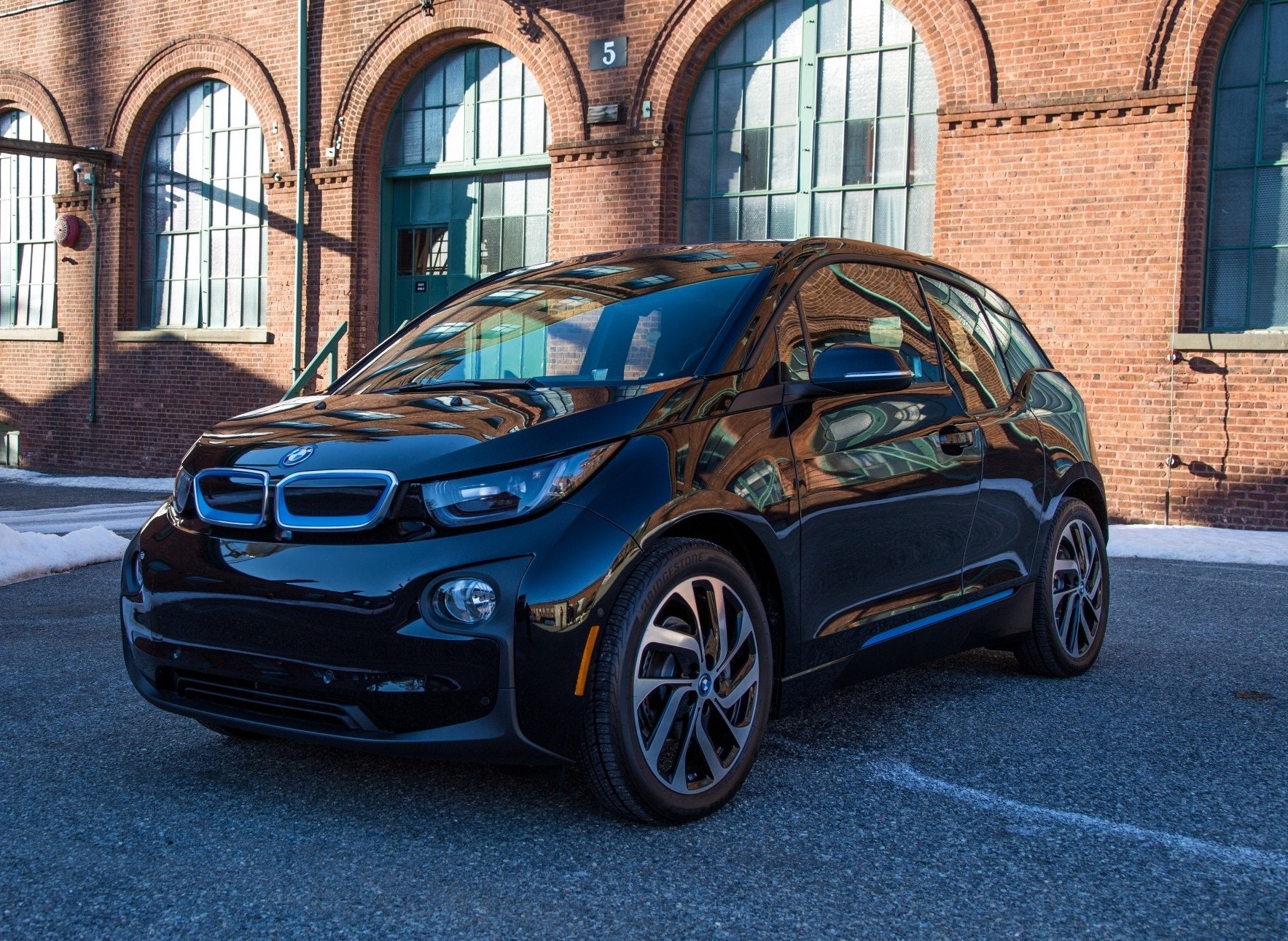 1673020648036 0521 Ev Tire Manufacturers Story Bridgestone Bmw