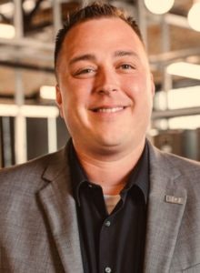 1673021975294 Chrismesser220x300