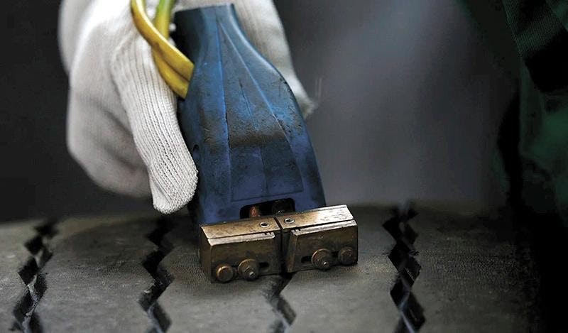 1673033914267 Bjoffersregroovingblades