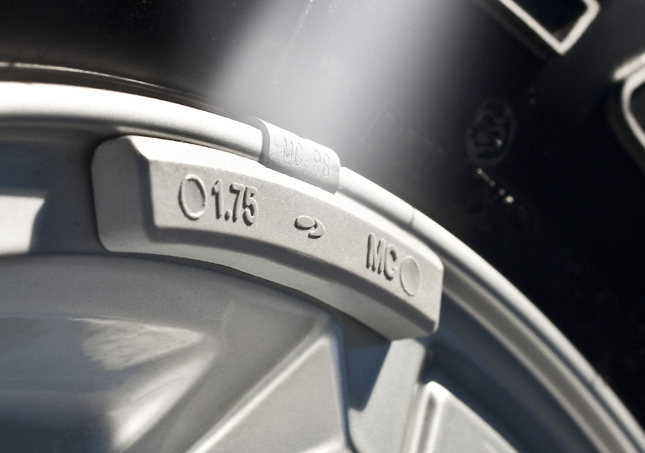 1673034845038 Plasteelpremiumwheelweights