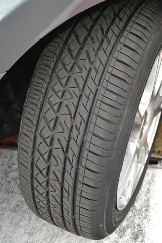 1673034851975 Bridgestonedriveguardrunflattire