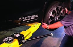 1673039779048 Rotarylifttirehangermakesiteasiertoremovewheels 1673039779048 Rotarylifttirehangermakesiteasiertoremovewheels