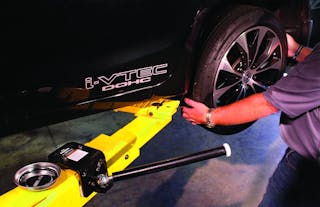 rotary-lift-tire-hanger-makes-it-easier-to-remove-wheels