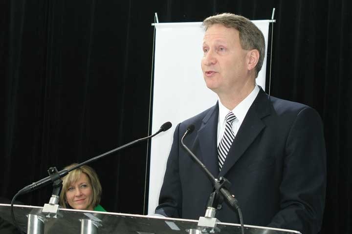 1673040829942 Publicandprivatespeaking