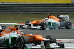 1673041881430 Rosberghitsthetopagainonpirellipzeroyellowsoft 1673041881430 Rosberghitsthetopagainonpirellipzeroyellowsoft