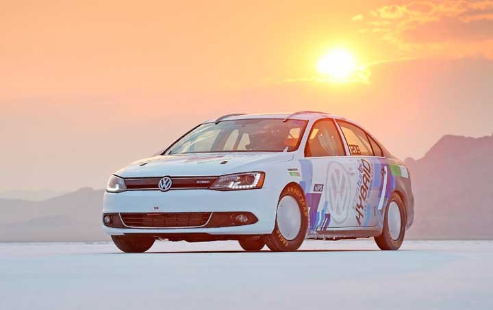 1673042997615 Volkswagensjettahybridistheworldsfastesthybrid
