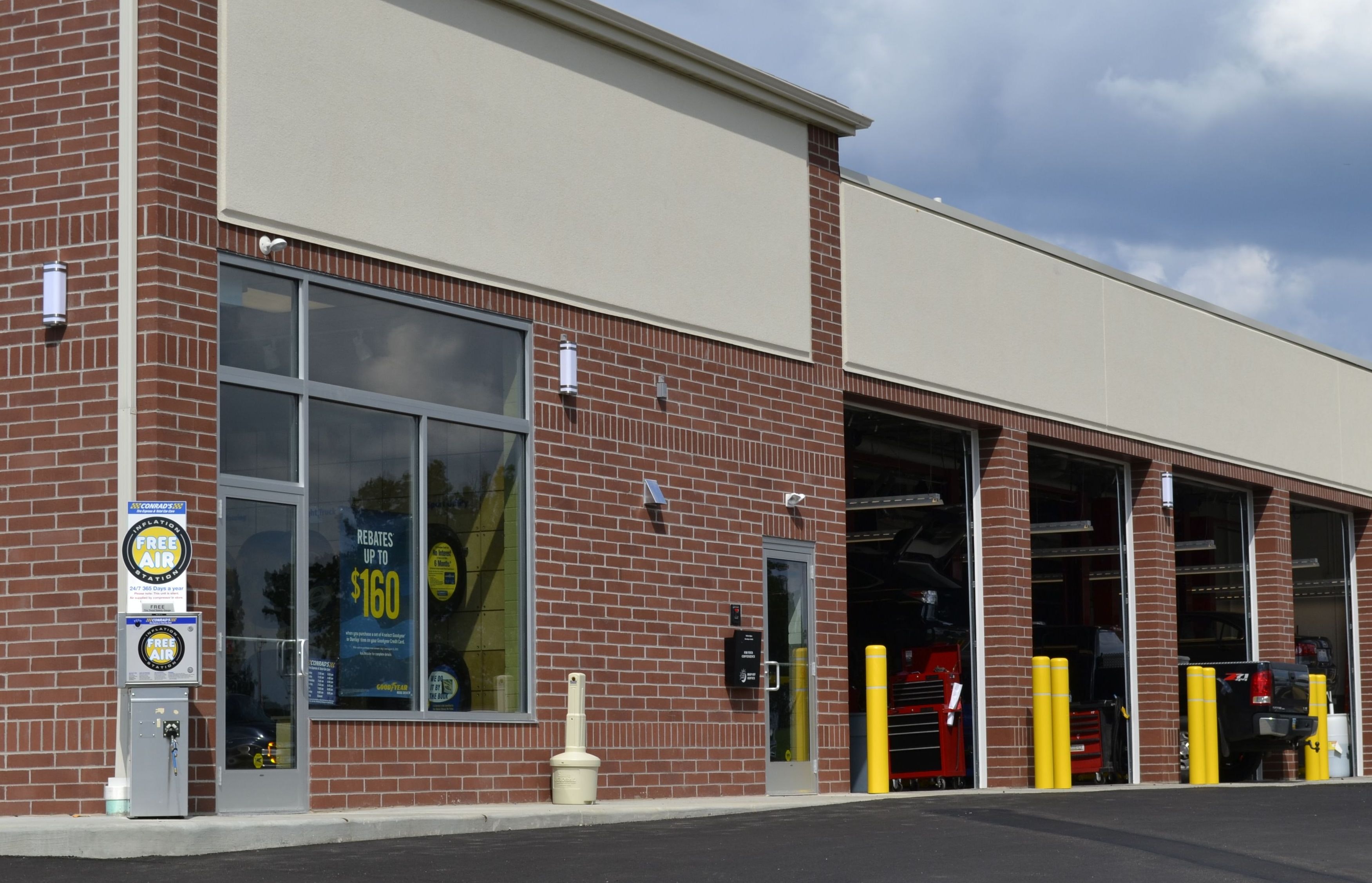 Conrad's offers 'free air' at great expense 20121226 Modern Tire Dealer