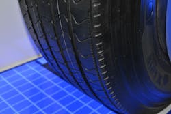 1673047962055 Michelinhasanewsmartwaytrailertireretread 1673047962055 Michelinhasanewsmartwaytrailertireretread