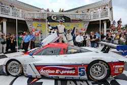 tire-strategy-a-factor-in-sahlen-s-six-hours-at-the-glen