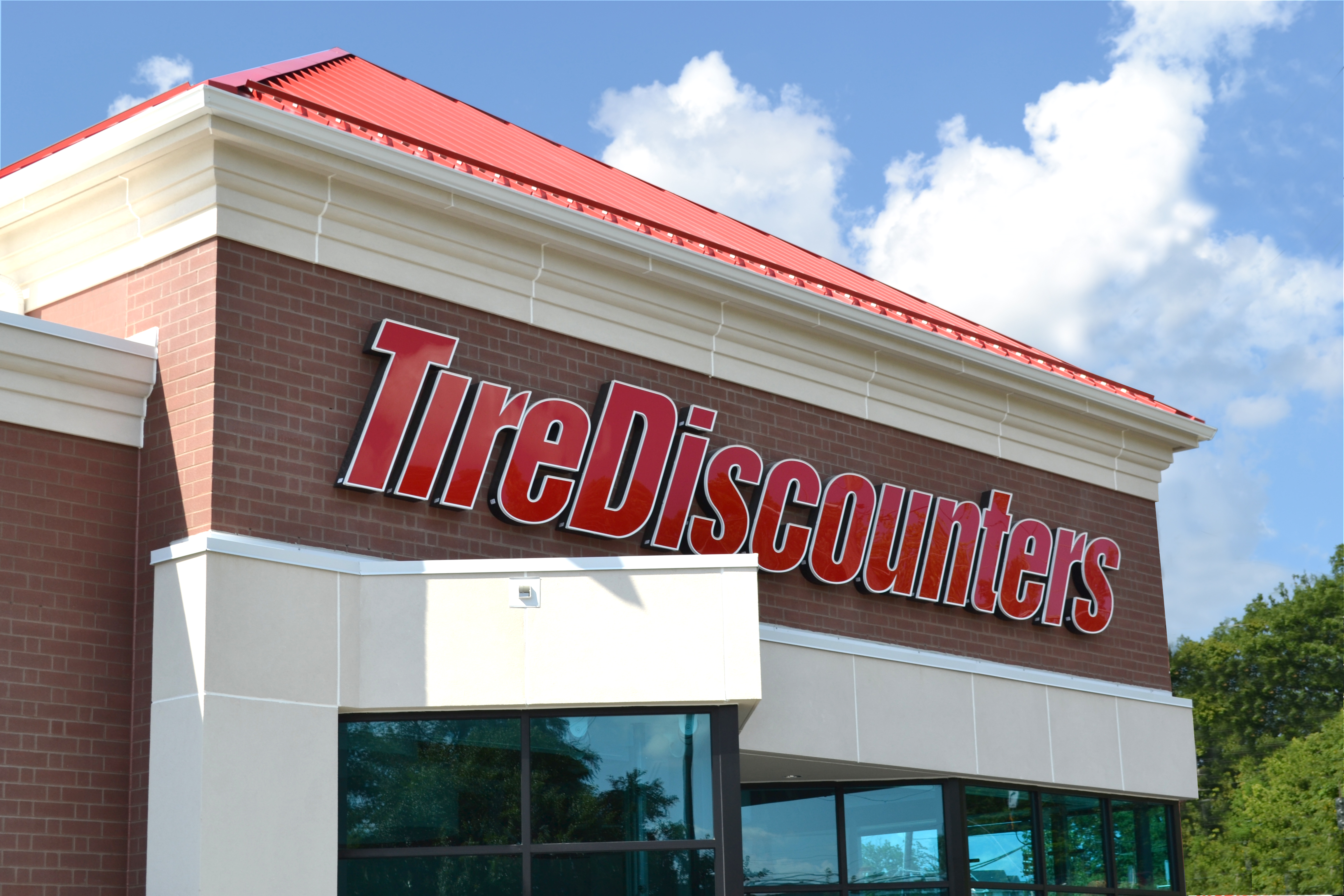 1673049263748 Tirediscountersexpandsincincinnati