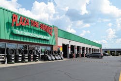 1673274936604 Brotherswithavision2017tiredealeroftheyearawardwinnersmarkandscottrhodes 1673274936604 Brotherswithavision2017tiredealeroftheyearawardwinnersmarkandscottrhodes