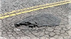 technicians-identify-common-and-uncommon-tire-hazards