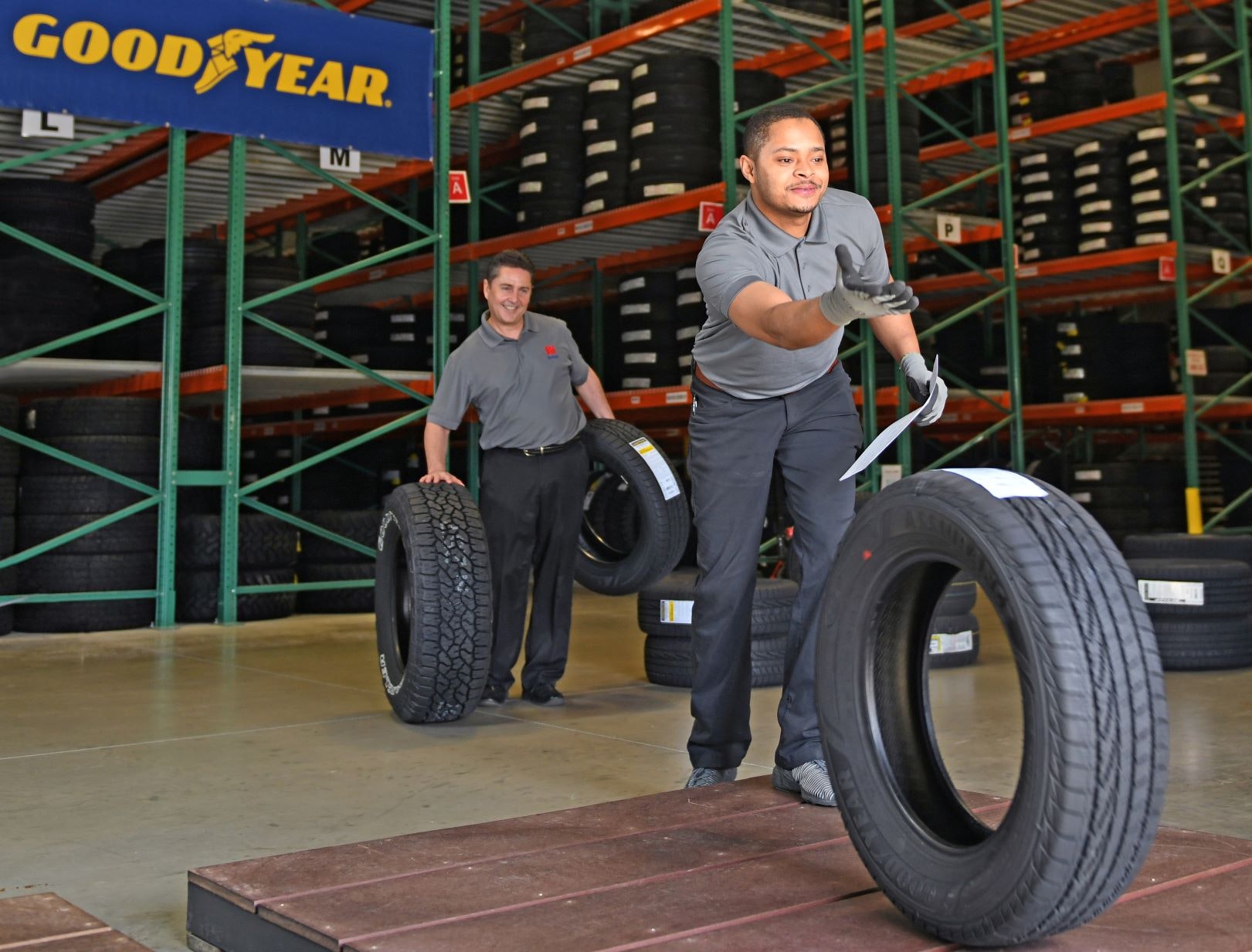 1673280035972 Tirehubopensincolumbiasouthcarolina