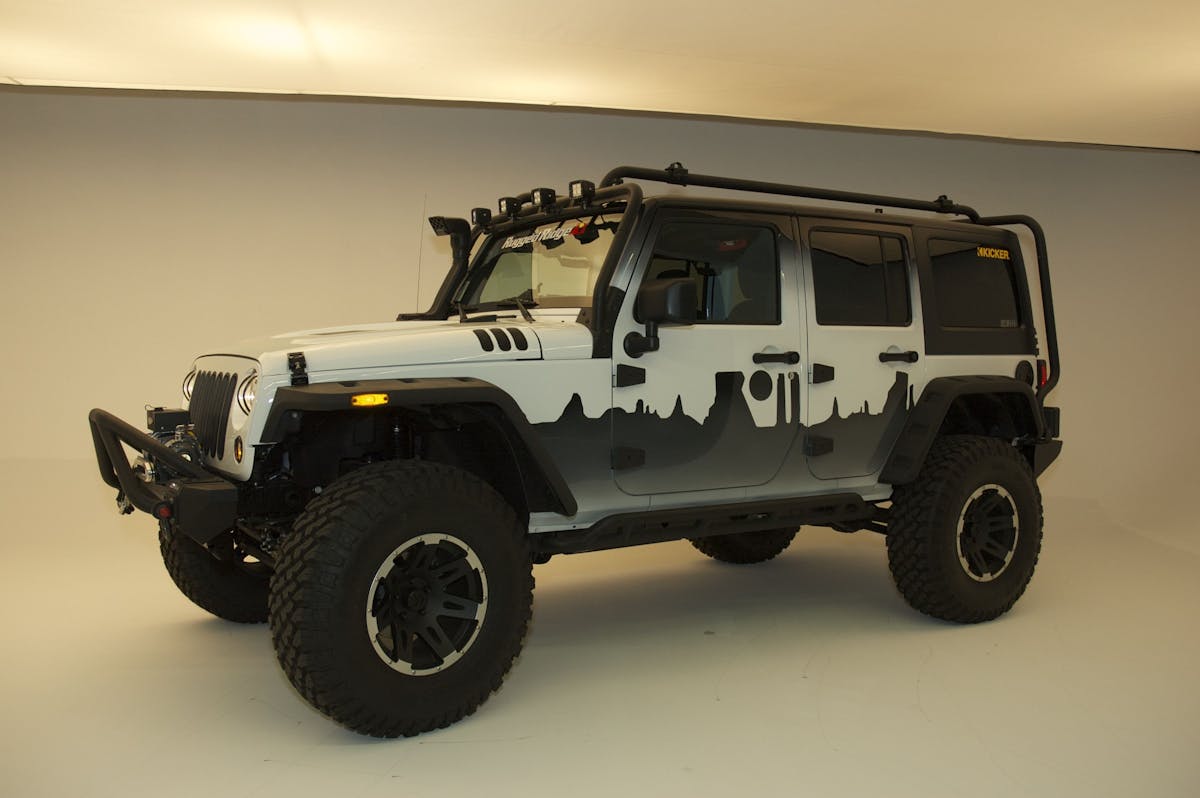sema-cares-to-auction-jeep-for-charity