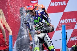rossi-resists-marquez-to-take-victory-at-the-dutch-grand-prix