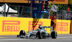 one-stop-strategy-for-hamilton-delivers-victory-at-monza