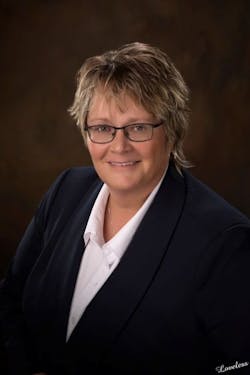 1673283277543 Womensboardawards2015autocarewomanofexcellence 1673283277543 Womensboardawards2015autocarewomanofexcellence