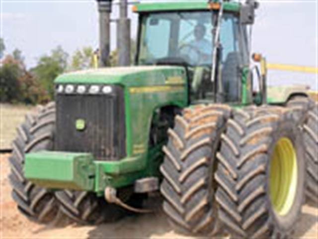 1673283948646 Farmtiredroughtspikeinequipmentsalesleadstorunonbigtractorcombinetires