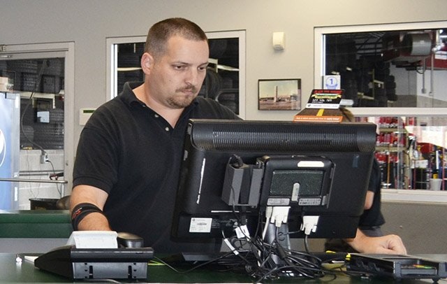 1673299676703 Internetvsbrickandmortar