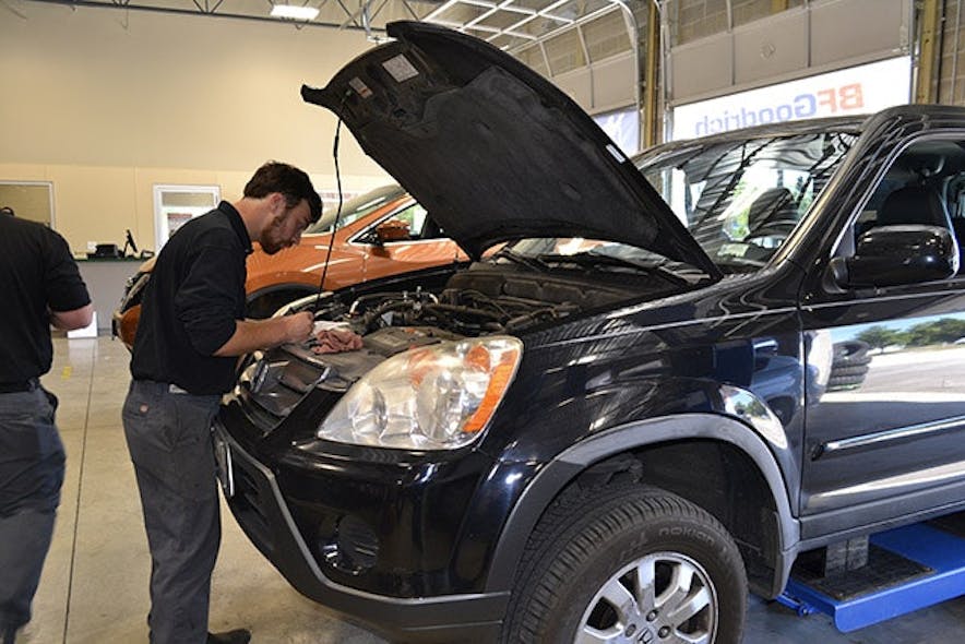 how-to-help-your-customers-pay-for-their-auto-repairs