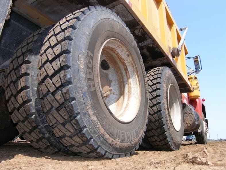 continental-debuts-two-construction-tires