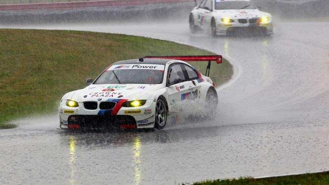 1673303567316 Dunlopcontinuespodiumstreakinalmsgt