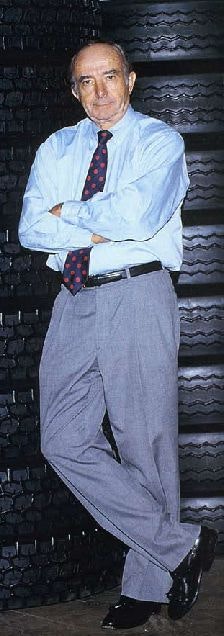 1673305135255 Dealeroftheyearwaltdealtreysvisionhelpedacitybuiltabusiness