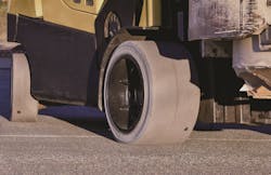 camso-designs-new-non-marking-forklift-tire-to-prevent-static-shocks