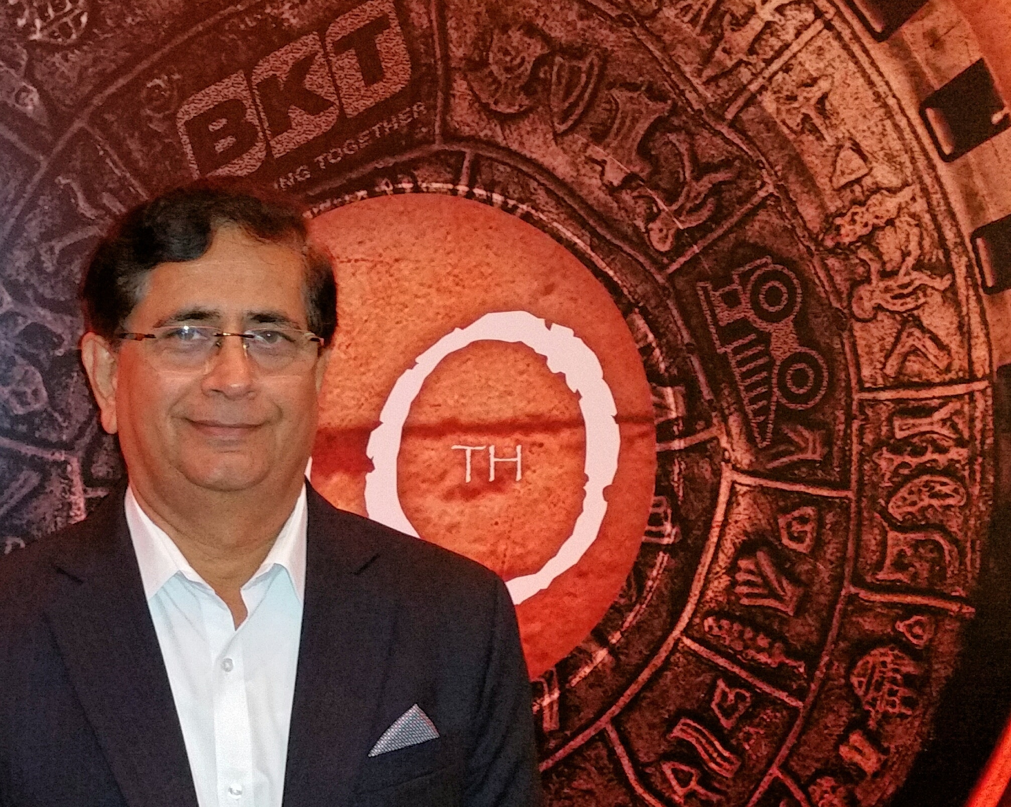 1673319177007 Vaidyarevealshowbktdesignsradialotrtires