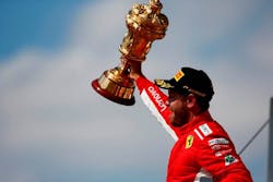 1673319288668 Ferrarisvettelwinspirellis350thgrandprix 1673319288668 Ferrarisvettelwinspirellis350thgrandprix
