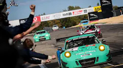 historic-double-win-falken-porsche-and-bmw-finish-1-2