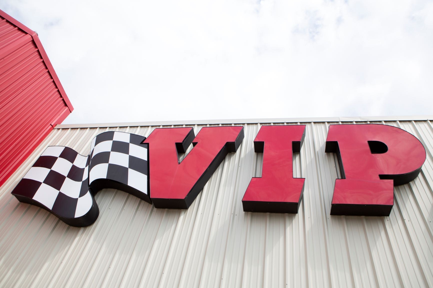 1673319730502 Viptiresserviceexpandstovermont