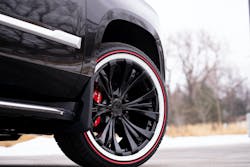 1673321352129 Vogueisadding2sizestoredstripetireline 1673321352129 Vogueisadding2sizestoredstripetireline