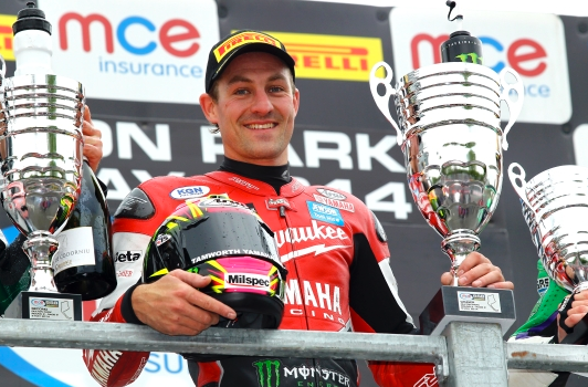 1673363246204 Yamahar1strikesonbothsidesoftheatlantic