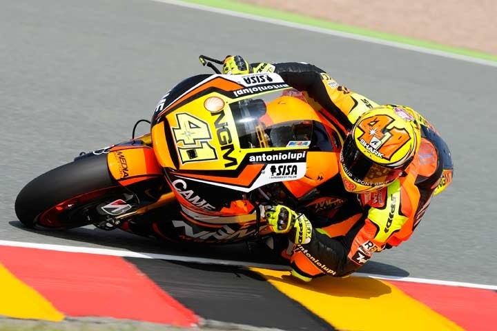 aleix-espargaro-tops-tightly-packed-field-in-sachsenring-friday-practice