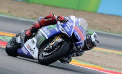 lorenzo-excels-in-wet-to-take-victory-at-aragon