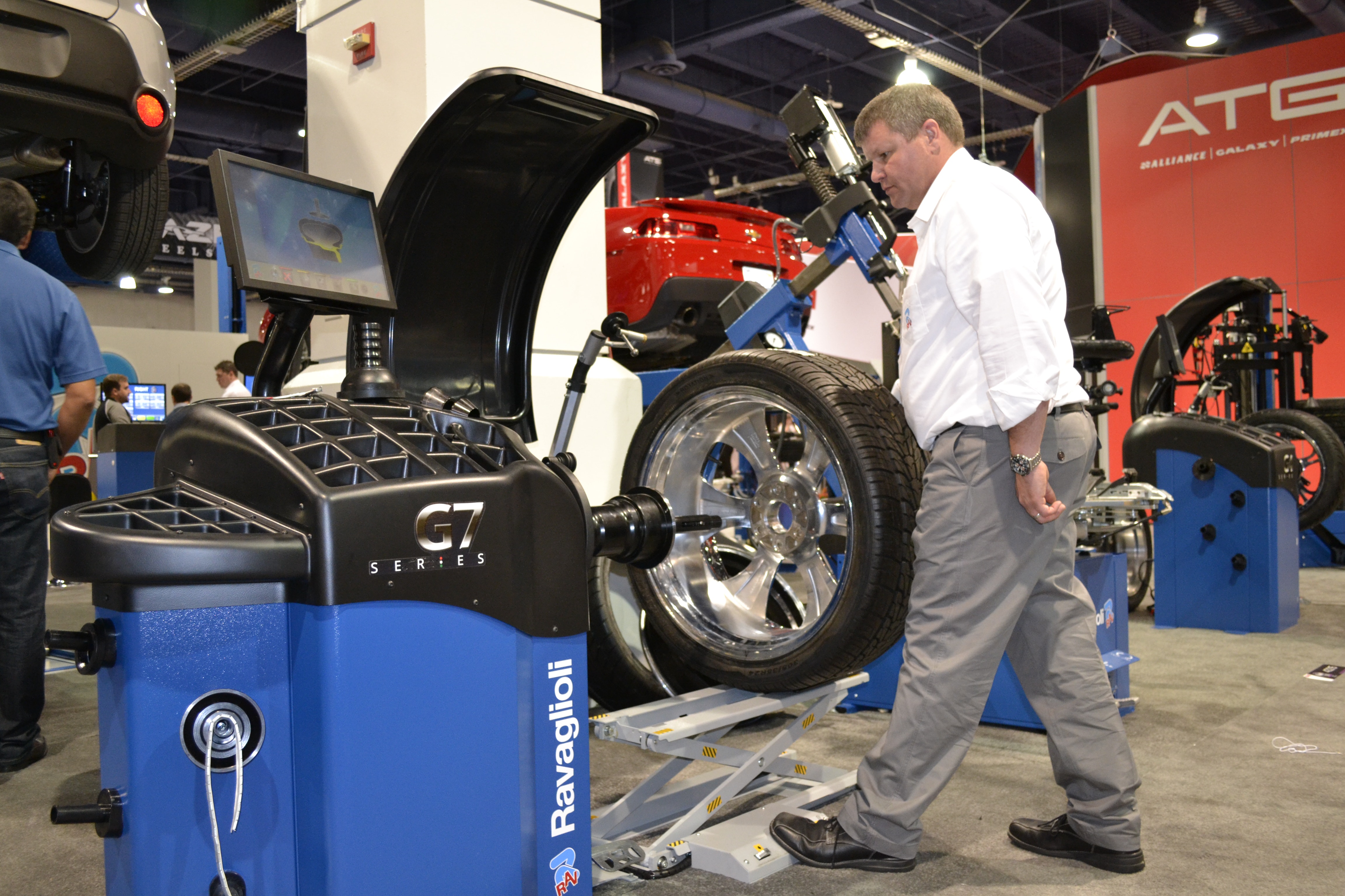 1673366605120 Semashowdayfourravagliolibalancerhaswheellift