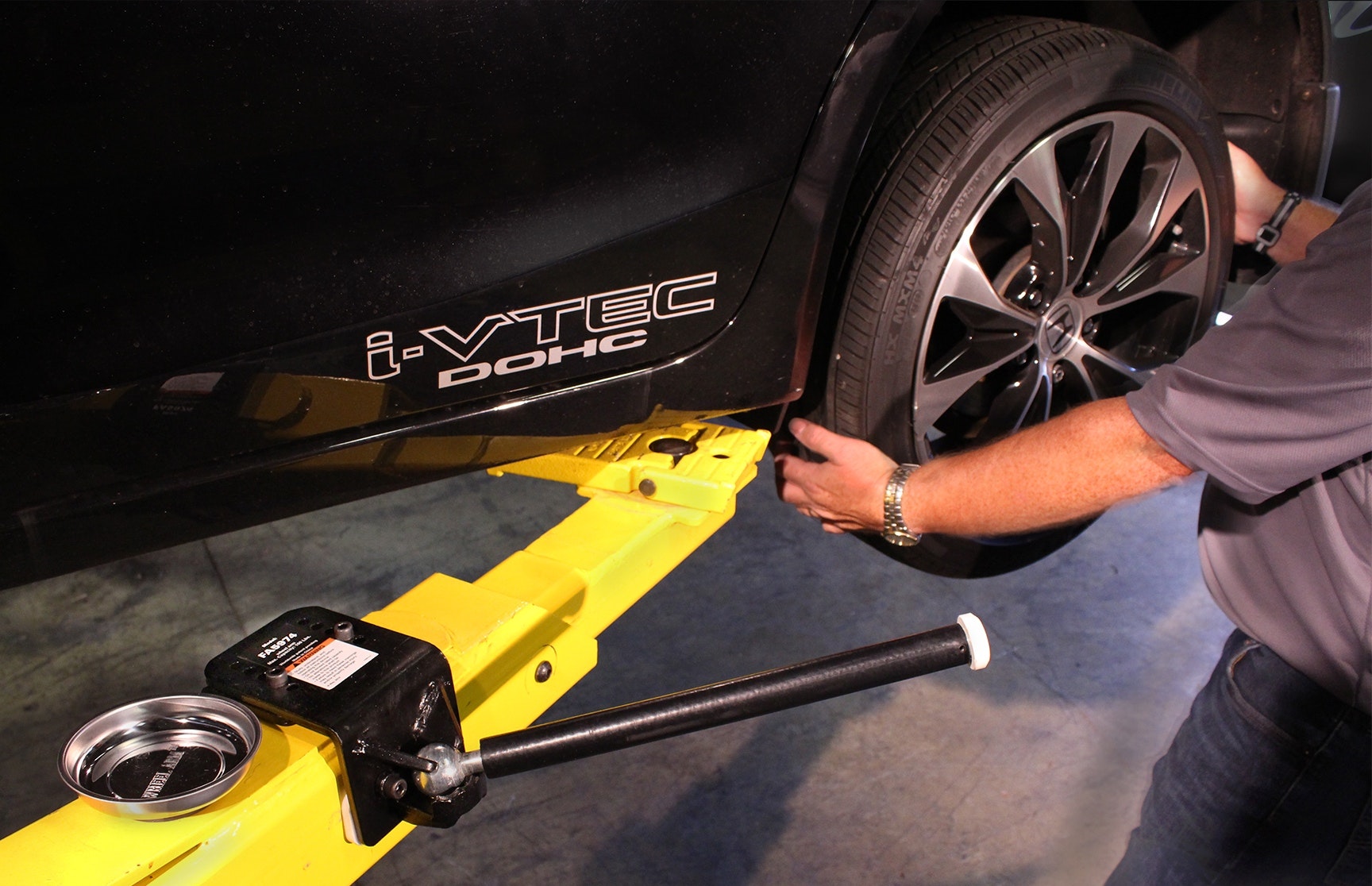 1673366793799 Rotaryliftintroduceswheelwingtirehangar