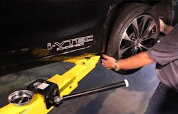 1673366793799 Rotaryliftintroduceswheelwingtirehangar 1673366793799 Rotaryliftintroduceswheelwingtirehangar