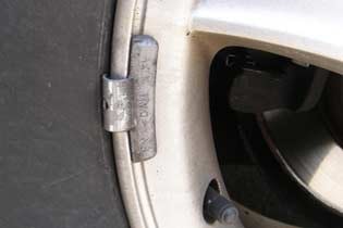 1673372461316 Illinoisbecomeslateststatetobanleadweights